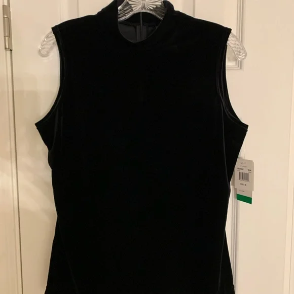 Notations Black Velvet Sleeveless Top Holiday Classic - Picture 1 of 9